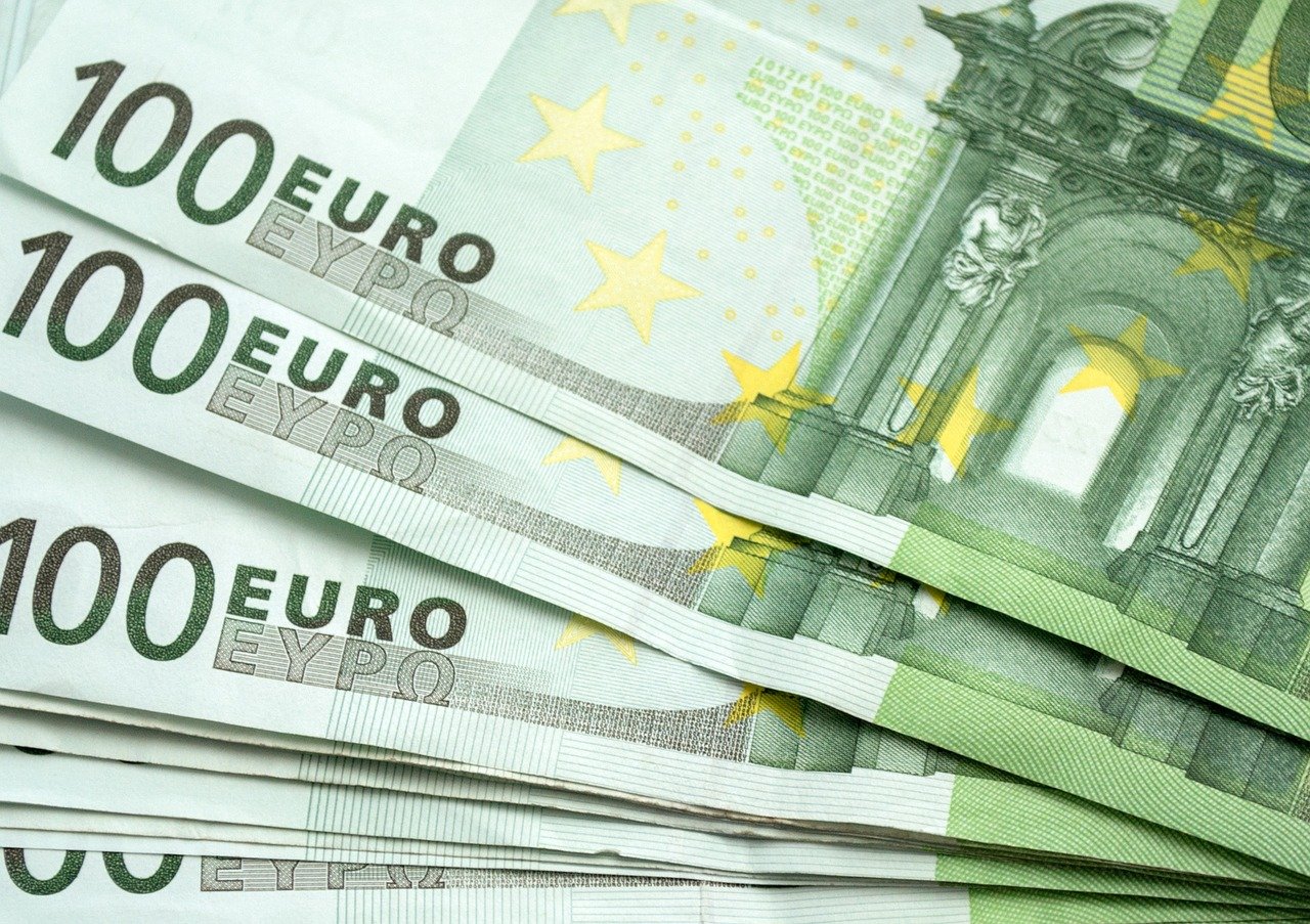 Mietkaution anlegen: So machen Vermieter es gesetzeskonform